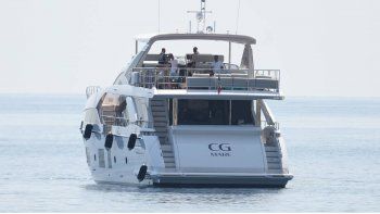 Cristiano Ronaldo y familia en un lujoso yate privado. Cristiano Ronaldo y familia en un lujoso yate privado.