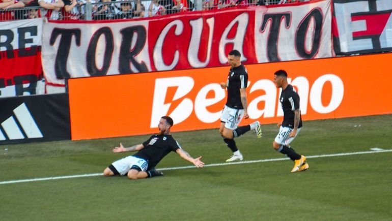 River se cae a pedazos: volvió a jugar mal y Riestra le ganó en el Monumental