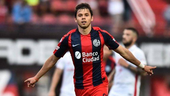 San Lorenzo va por la recuperación ante Racing