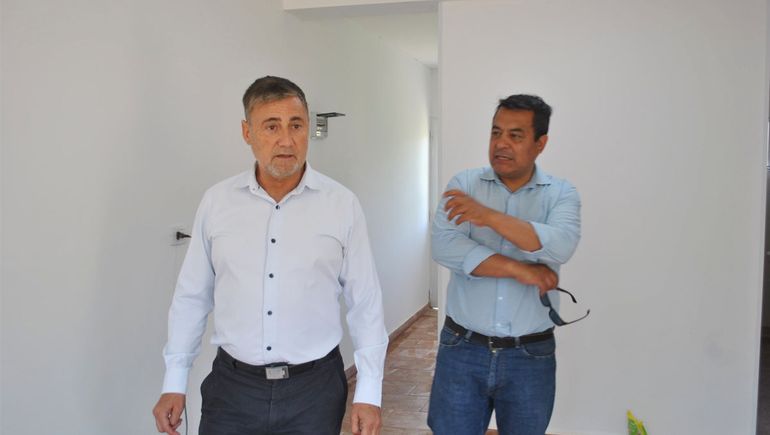 El intendente Manuel San Martín durante la inauguración de viviendas en la localidad de Andacollo. El intendente Manuel San Martín durante la inauguración de viviendas en la localidad de Andacollo.