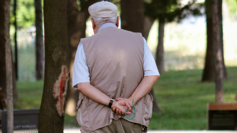 El nieto de 20 años, pretendía que su abuelo que cobra la mínima aporte a sus estudios terciarios por la ausencia de su padre. | LM Neuquen El nieto de 20 años, pretendía que su abuelo que cobra la mínima aporte a sus estudios terciarios por la ausencia de su padre.