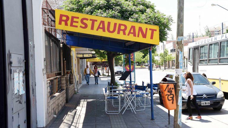 El restaurante de la calle Pampa al 200 fue blanco de los delincuentes dos veces en cuatro días.
