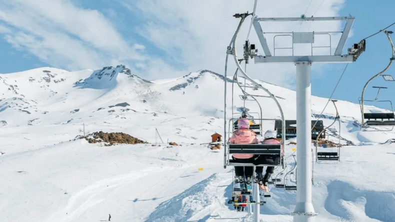 Caviahue se apresta a iniciar una nueva temporada de invierno y los prestadores se ponen a punto. | LM Neuquen Caviahue se apresta a iniciar una nueva temporada de invierno y los prestadores se ponen a punto.
