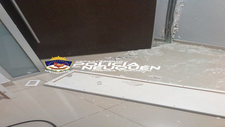 Dos delincuentes realizaron un boquete en un edificio del centro. Uno fue detenido, el otro logró escapar.