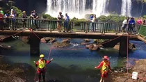 Voluntarios realizaron un operativo especial de limpieza en las Cataratas del Iguazú. Voluntarios realizaron un operativo especial de limpieza en las Cataratas del Iguazú.