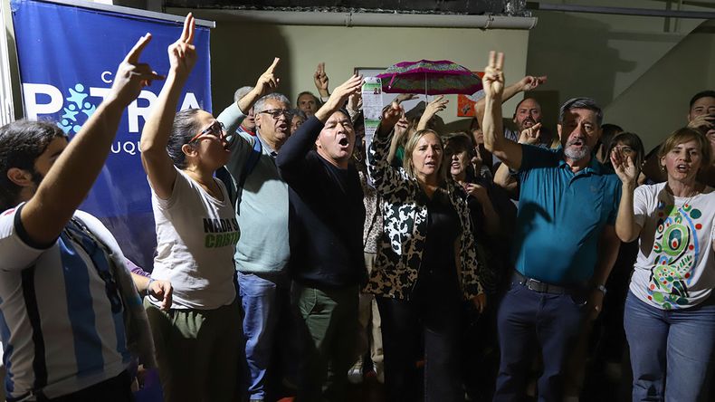 El festejo del parrilismo en Casa Patria. | LM Neuquen El festejo del parrilismo en Casa Patria.