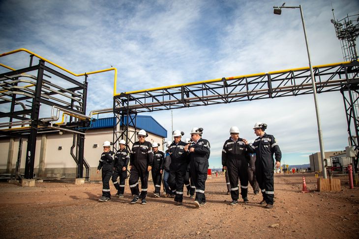 Vaca Muerta busca personal: las petroleras que están contratando y los perfiles más requeridos del sector