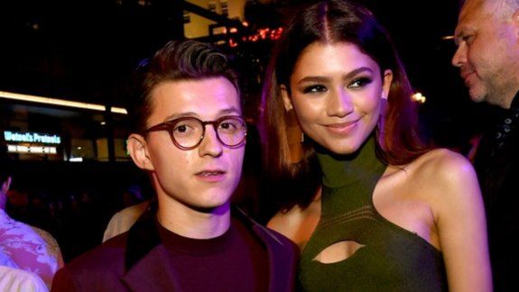 Viral: las fotos de Tom Holland y Zendaya besándose