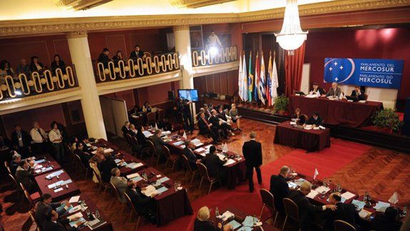 macri no quiere que se elija mas diputados del parlasur