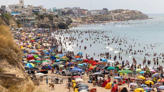 Las Grutas, el lugar al que muchos quieren ir aunque sea un solo día.