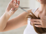 Calendario lunar de abril 2025: estos son los mejores días para cortar el cabello según las fases