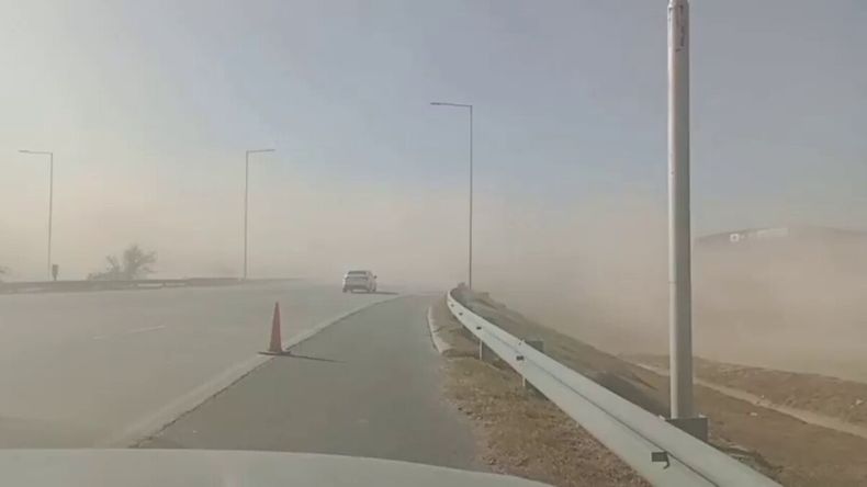 Alerta por viento fuerte y lluvia en Neuquén: las zonas afectadas por el temporal | LM Neuquen Alerta por viento fuerte y lluvia en Neuquén: las zonas afectadas por el temporal