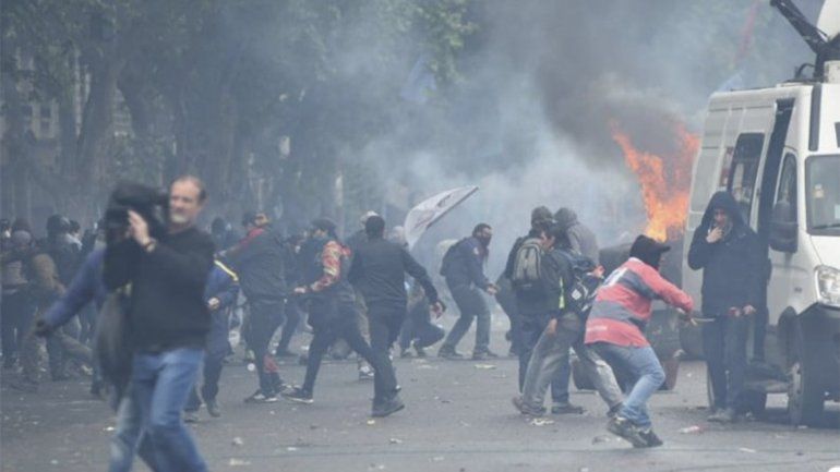 Reparar la plaza del Congreso costará 11 millones de pesos