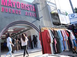 Mayorista Buenos Aires tiene un nuevo local en calle Mitre 15. Mayorista Buenos Aires tiene un nuevo local en calle Mitre 15.