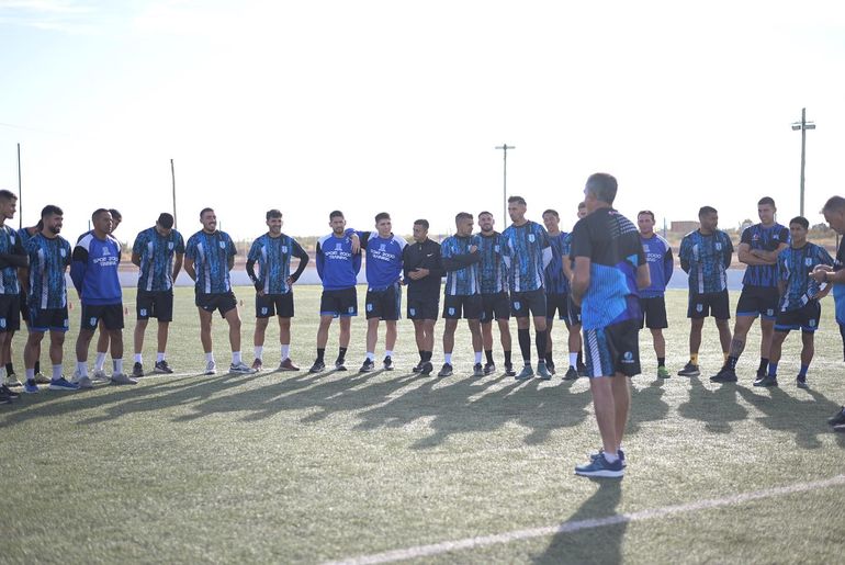 El debut histórico de Deportivo Rincón será este sábado en Viedma