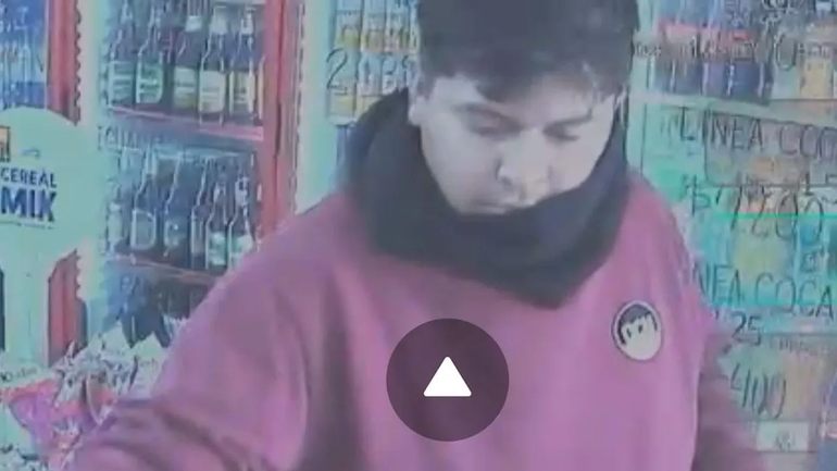 Las Grutas: asaltó un Rapipago con un cuchillo de carnicero y se fue a comprar cerveza
