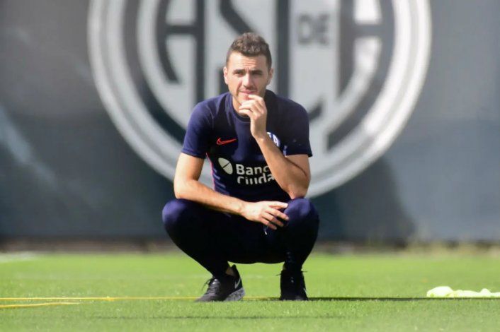 El entrenador de San Lorenzo también tiene Covid