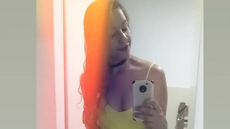 Compró ropa y le sacaron fotos dentro del probador