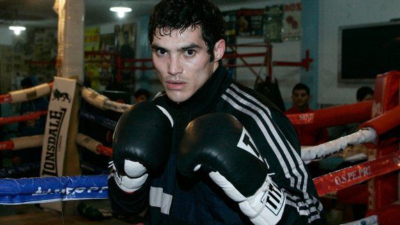 El centenariense Mauro Godoy animará la pelea de fondo.