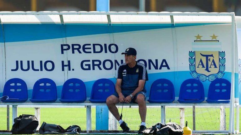 Claudio Tapia quiere que renuncie y Marcelo Tinelli todavía lo banca.