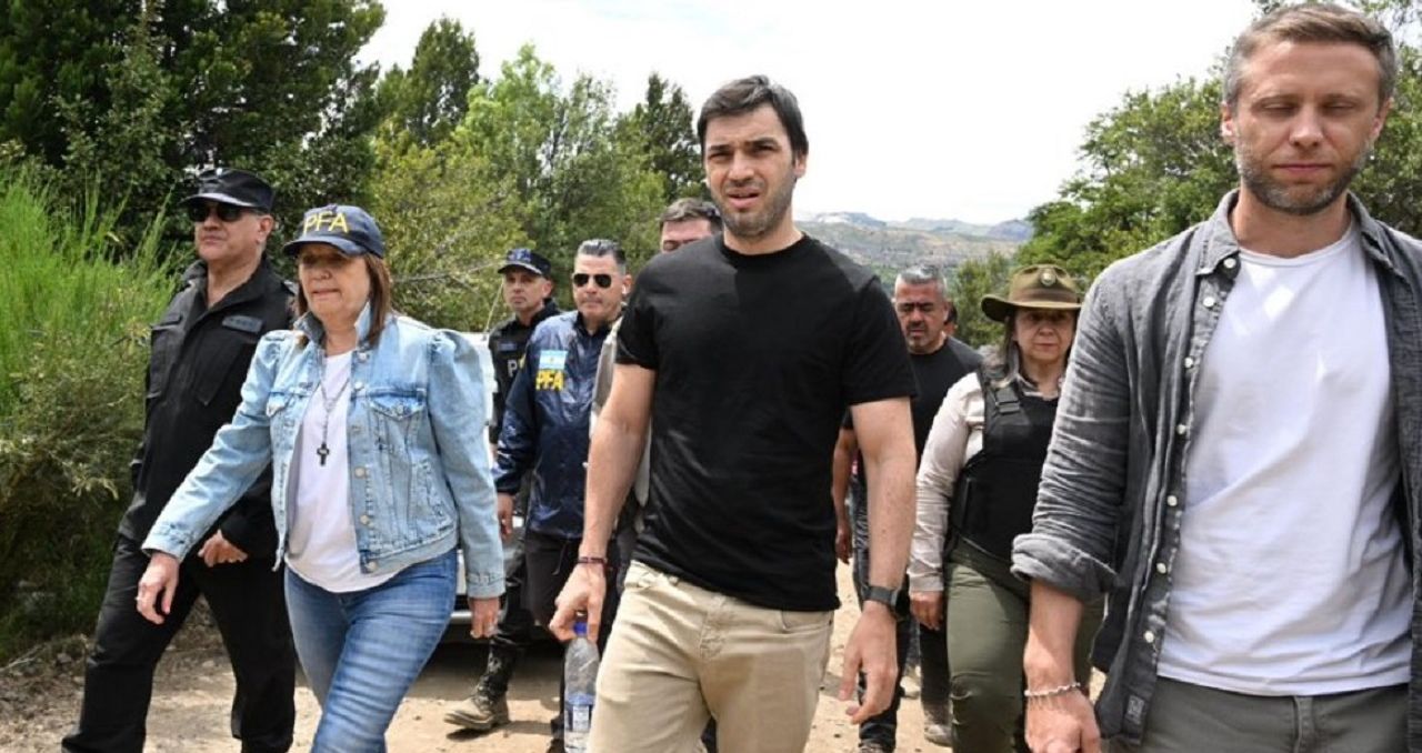 El Gobernador Torres y la ministra Bullrich supervisaron el desalojo de la toma mapuche en el Parque Nacional Los Alerces.