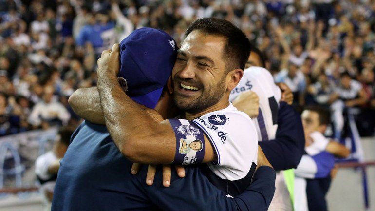 Noche poco feliz para River y el ¡Lobo está!