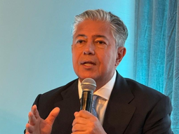 Rolando Figueroa anunció fuertes inversiones de Chevron y Continental en Vaca Muerta Rolando Figueroa anunció fuertes inversiones de Chevron y Continental en Vaca Muerta