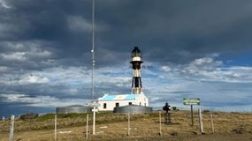 La aventura de visitar el faro más remoto de Santa Cruz: leyendas de navegantes en un mar indomable | LM Neuquen La aventura de visitar el faro más remoto de Santa Cruz: leyendas de navegantes en un mar indomable