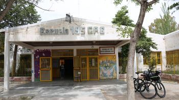 Neuquén: la detuvieron por robar boletas del cuarto oscuro | LM Neuquen Neuquén: la detuvieron por robar boletas del cuarto oscuro