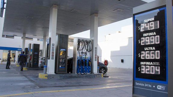 Nuevo golpe al bolsillo: aumentó la nafta y el gasoil