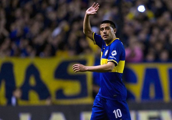 El adiós a un ídolo: Román dejó el fútbol