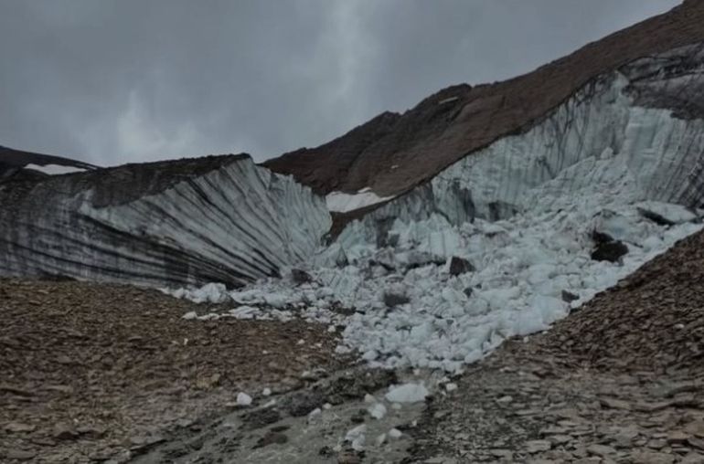 Así quedó la cueva de Jimbo, en Ushuaia, después del colapso, según reportaron en redes sociales. Así quedó la cueva de Jimbo, en Ushuaia, después del colapso, según reportaron en redes sociales.