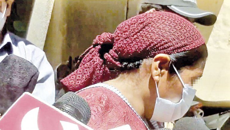 La madre se mostró arrepentida por las graves quemaduras que le generó a su hija como "castigo" por robar golosinas.