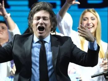 Mientras el Gobierno destacó logros en los mercados y en la agenda internacional, los indicadores productivos y sociales dejaron un balance mucho más ambiguo. Mientras el Gobierno destacó logros en los mercados y en la agenda internacional, los indicadores productivos y sociales dejaron un balance mucho más ambiguo.