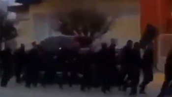 el canto con el que se entrena la policia de chubut: piquetero ten cuidado el canto con el que se entrena la policia de chubut: piquetero ten cuidado