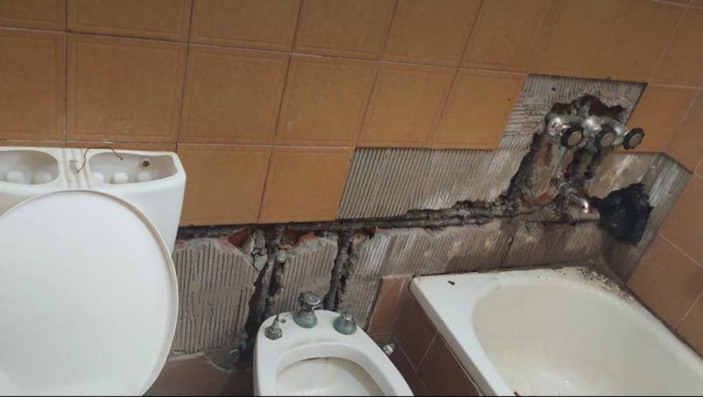 Denuncian pésimas condiciones laborales en el EPAS: no tienen ni inodoro