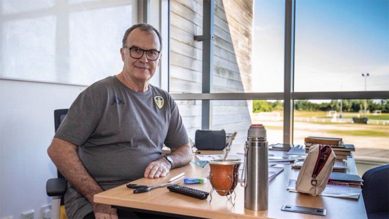 El desopilante comienzo de la conferencia de prensa de Bielsa
