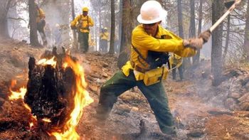 Las tormentas eléctricas provocaron varios focos de incendio en la provincia. Foto: Realidad Sanmartinense. Las tormentas eléctricas provocaron varios focos de incendio en la provincia. Foto: Realidad Sanmartinense.
