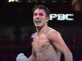 El impactante nocaut del argentino Mirco Cuello para ser campeón del mundo ante los ojos de Tyson