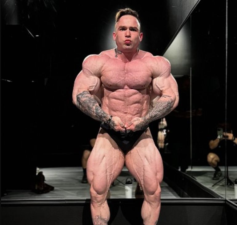 Francisco Barrios Vlk, fisicoculturista, es de Comodoro Rivadavia y está radicado en Brasil. Francisco Barrios Vlk, fisicoculturista, es de Comodoro Rivadavia y está radicado en Brasil.