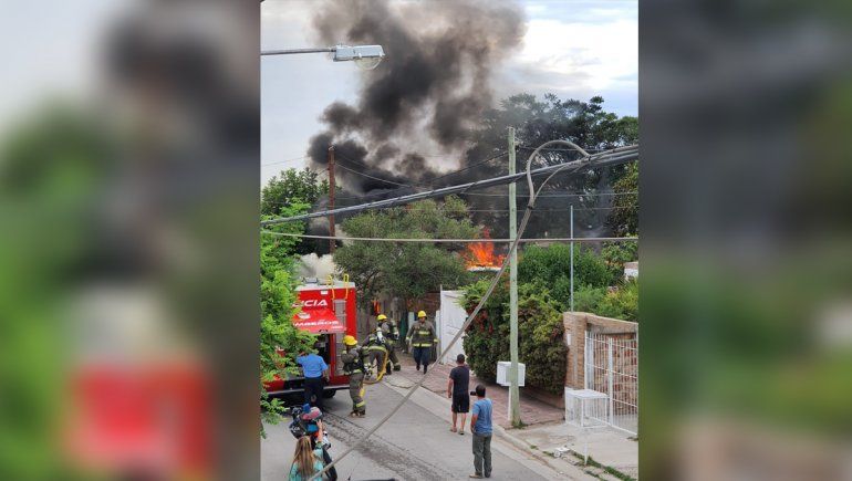 Se incendió una casa en Barrio Nuevo: investigan un ajuste narco