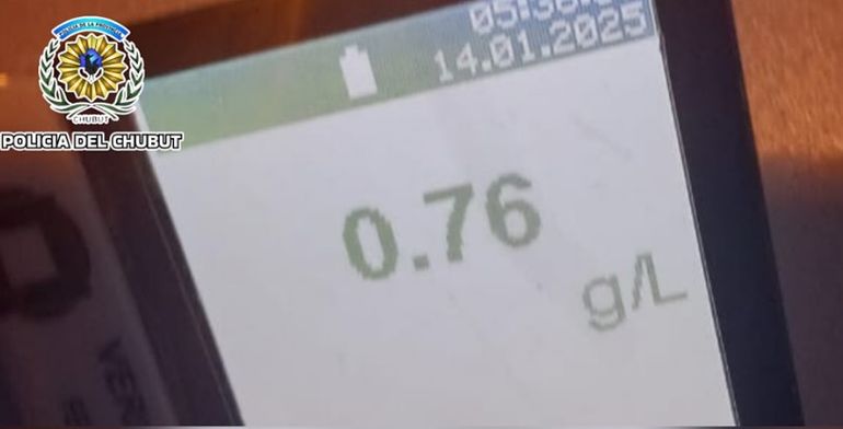 La mujer que volcó en Trelew presentaba 0.76 gramos por litro de sangre. La mujer que volcó en Trelew presentaba 0.76 gramos por litro de sangre.