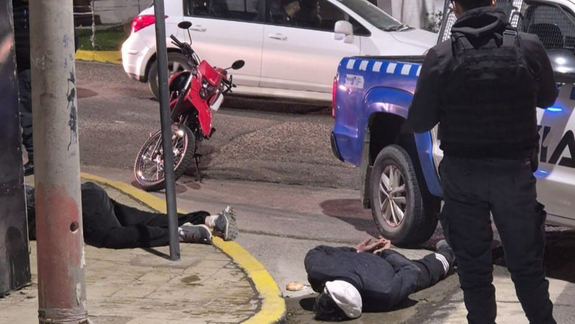 Violento robo y espectacular persecución en barrio Confluencia: dos detenidos con prisión preventiva