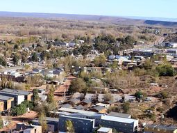 Añelo, el corazón de Vaca Muerta, siempre con lunes y sombras. Añelo, el corazón de Vaca Muerta, siempre con lunes y sombras.