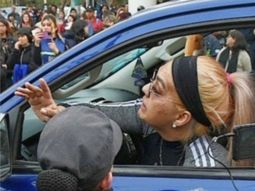 Jaqueline La Monito Williams, un personaje que fue noticia varias veces en Trelew y ahora va a juicio por amenazas. Jaqueline La Monito Williams, un personaje que fue noticia varias veces en Trelew y ahora va a juicio por amenazas.