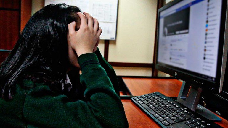 Grooming: el hombre le había mandado tanto mensajes de texto como audios al adolescente. Grooming: el hombre le había mandado tanto mensajes de texto como audios al adolescente.