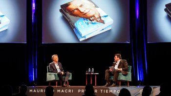 Mauricio-Macri-presentó-su-libro.jpg