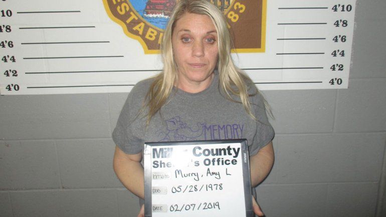 Envenenó a su marido para casarse con un preso