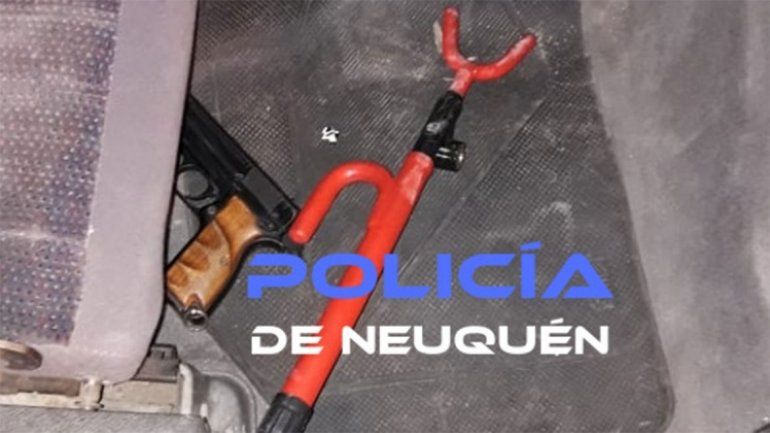 Paseo de la Costa: amenazaron a un joven con un arma de fuego y fueron detenidos