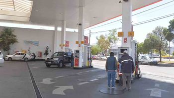 subieron los combustibles otro 4%: a cuanto se fueron las naftas y el gasoil subieron los combustibles otro 4%: a cuanto se fueron las naftas y el gasoil